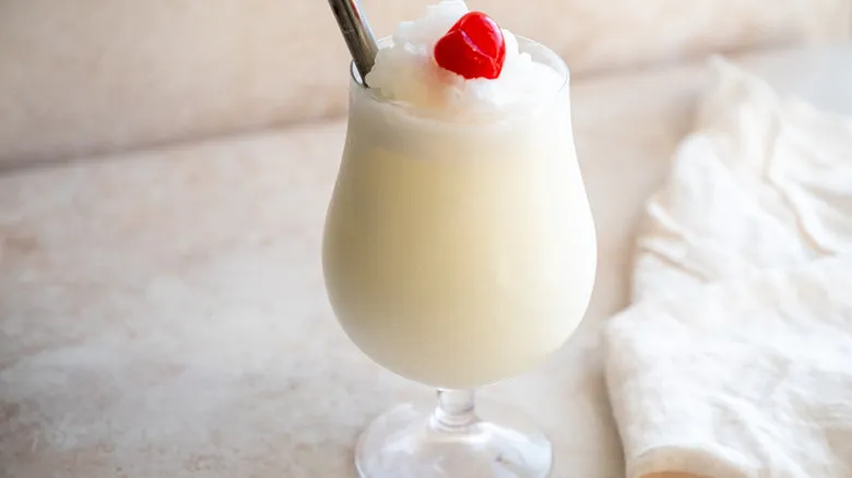 25 Cócteles de Postre: Recetas Dulces y Deliciosas para Cada Ocasión