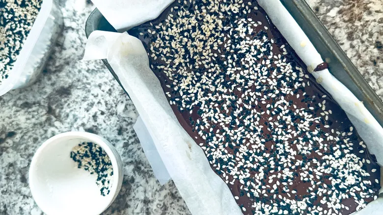 Barras de Chocolate Rellenas de Tahini Salado: Una Delicia Saludable y Exquisita