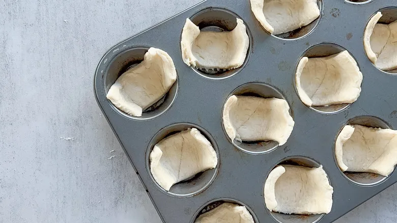 Bocaditos de Brie con Pesto: El Aperitivo Elegante y Fácil para Impresionar