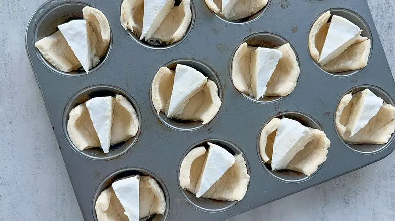Bocaditos de Brie con Pesto: El Aperitivo Elegante y Fácil para Impresionar