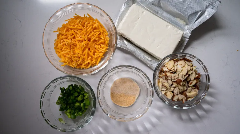 Bolita de Queso Cheddar Clásica: La Receta Irresistible para Tus Fiestas