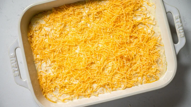 Cazuela de Elote con Queso Cremosa: Receta Fácil y el Acompañamiento Perfecto
