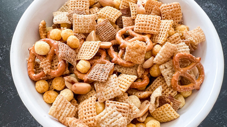 Chex Mix Casero: La Receta Definitiva para un Snack Delicioso y Fácil de Preparar