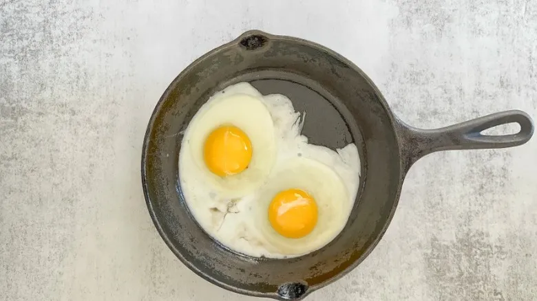 Chilaquiles Rápidos en 20 Minutos: Receta Fácil para Cenas Deliciosas entre Semana