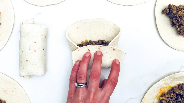 Chimichangas de Res en Freidora de Aire: Receta Fácil y Crujiente para Toda la Familia