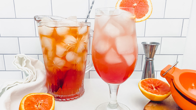 Cóctel Sex on the Beach Tropical: Receta Clásica con Toque de Maracuyá