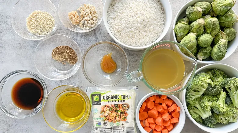 Coles de Bruselas y Tofu al Horno: Receta Saludable y Vegana Esencial