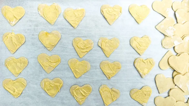 Corazones de Hojaldre Cubanos: Un Bocado Salado Irresistible para Cualquier Ocasión