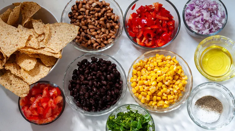 Cowboy Caviar: La Receta Fácil y Versátil para un Dip Fresco y Saludable