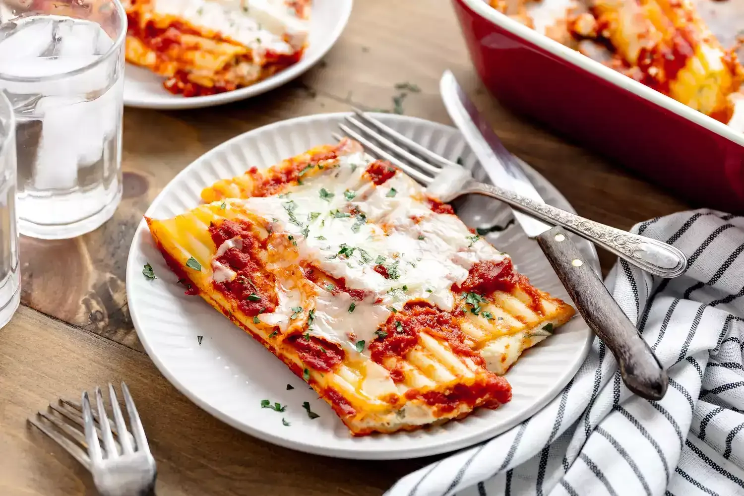 Deliciosos manicotti de queso al horno con salsa marinara