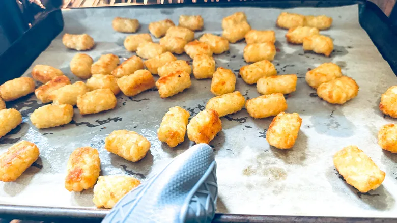 Dominando el Skillet: Bistec y Papas con Mantequilla de Ajo para Cualquier Ocasión