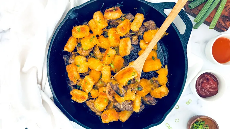 Dominando el Skillet: Bistec y Papas con Mantequilla de Ajo para Cualquier Ocasión
