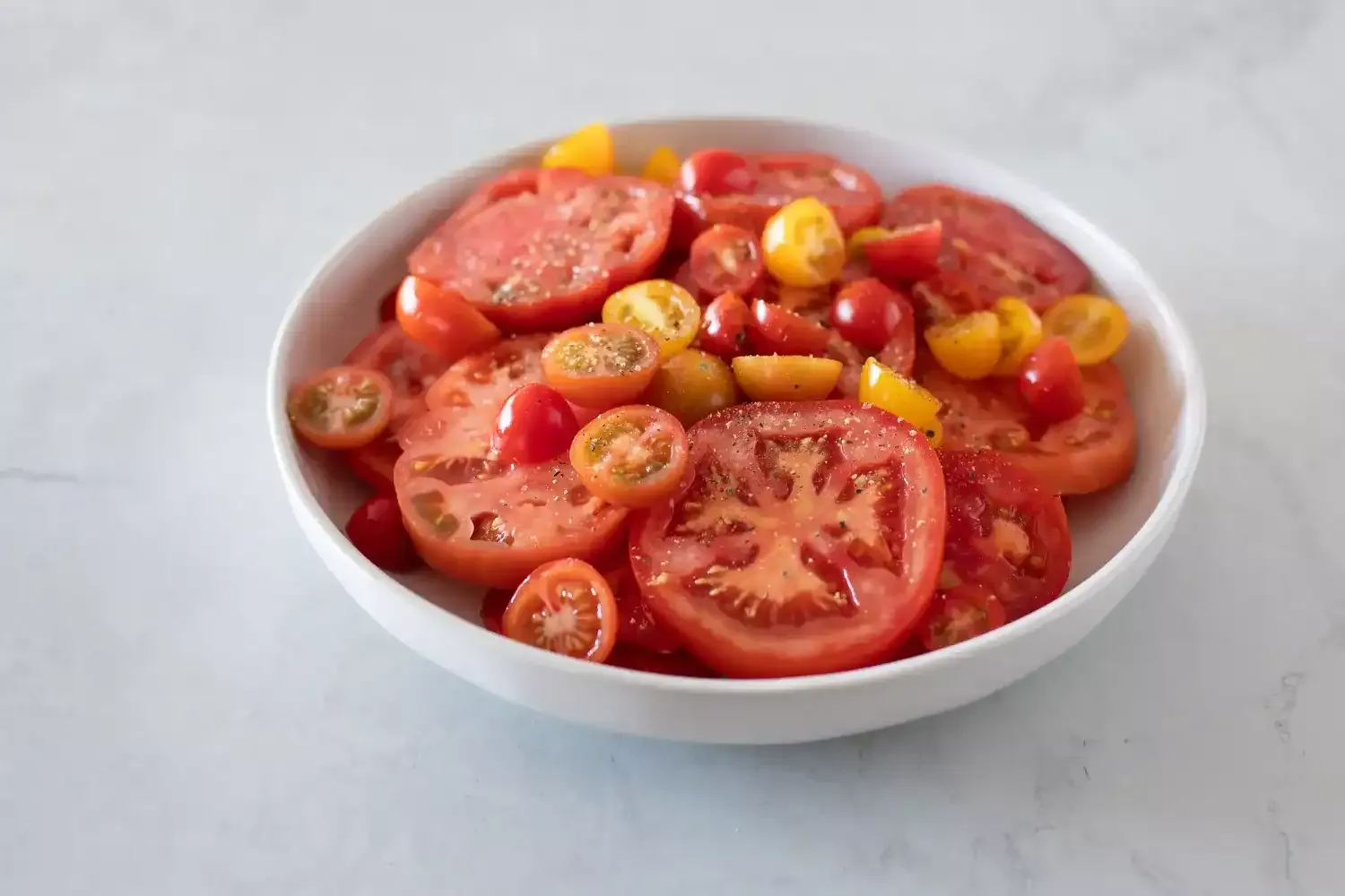 Ensalada de Tomate de Verano: Receta Fácil y Refrescante