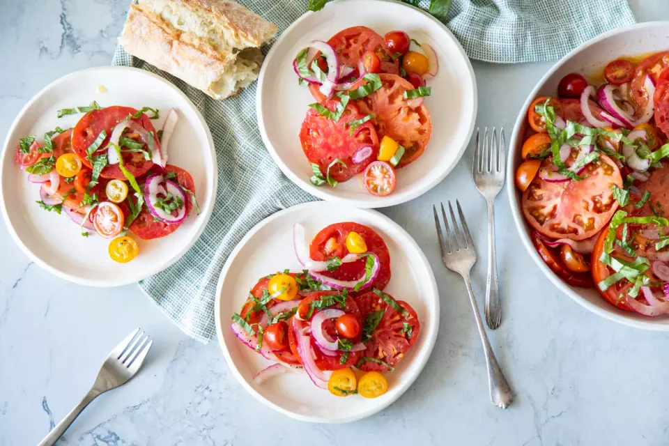 Ensalada de Tomate - Receta Fácil y Refrescante