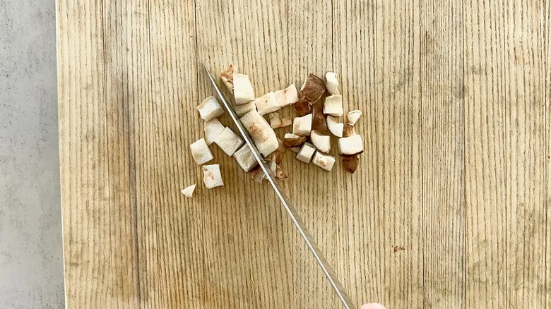 Envolturas de Lechuga con Tofu y Champiñones: Receta Vegana Fácil y Nutritiva