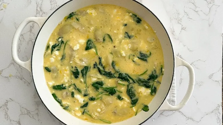 Frittata de Espinacas y Alcachofas: Receta Fácil y Saludable para un Brunch Elegante y Nutritivo