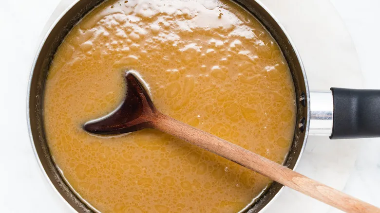 Fudge Casero de 4 Ingredientes: La Receta Irresistible y Fácil que Cambiará tu Paladar