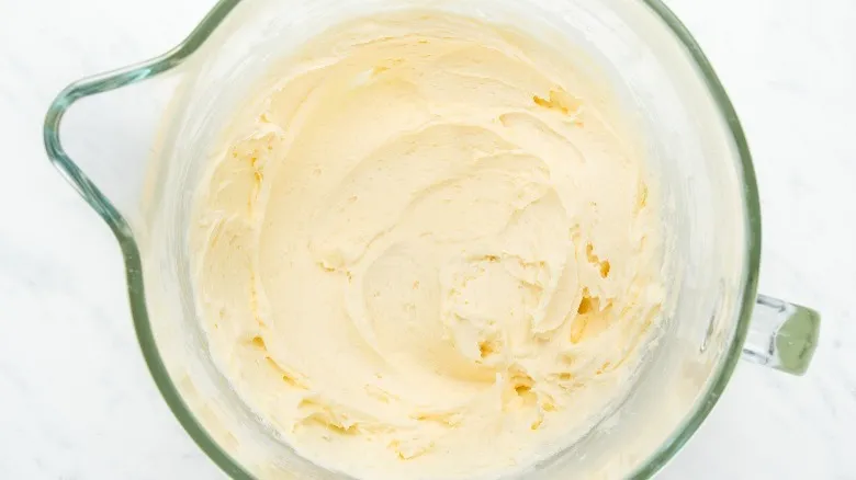 Receta Infalible de Crema de Mantequilla Americana: El Toque Perfecto para tus Cupcakes y Pasteles