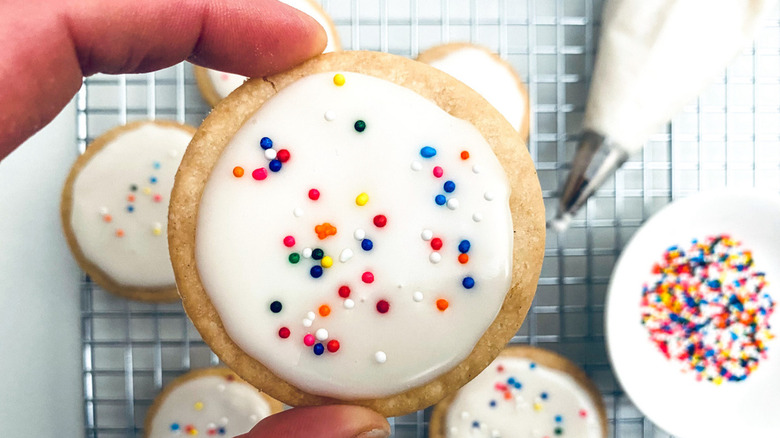 Glaseado Real Sin Huevo: Receta Fácil y Versátil para Decorar Tus Postres