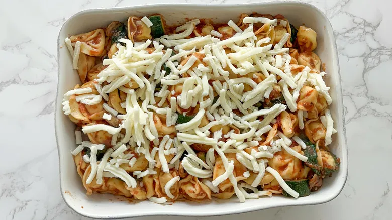 Gratín de Tortellini con Verduras: Receta Fácil, Nutritiva y Versátil para Toda la Familia
