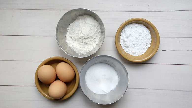 Ladyfingers Caseras: La Receta Clásica para Postres Elegantes y el Café Perfecto