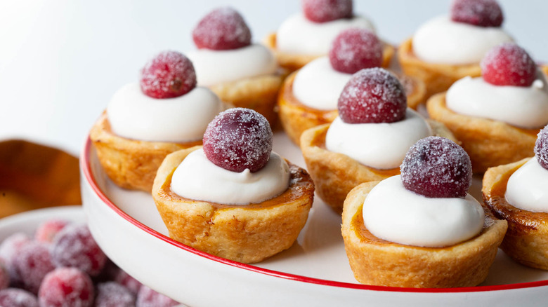 Mini Tartaletas Festivas de Calabaza y Arándanos: Receta Ideal para tus Celebraciones