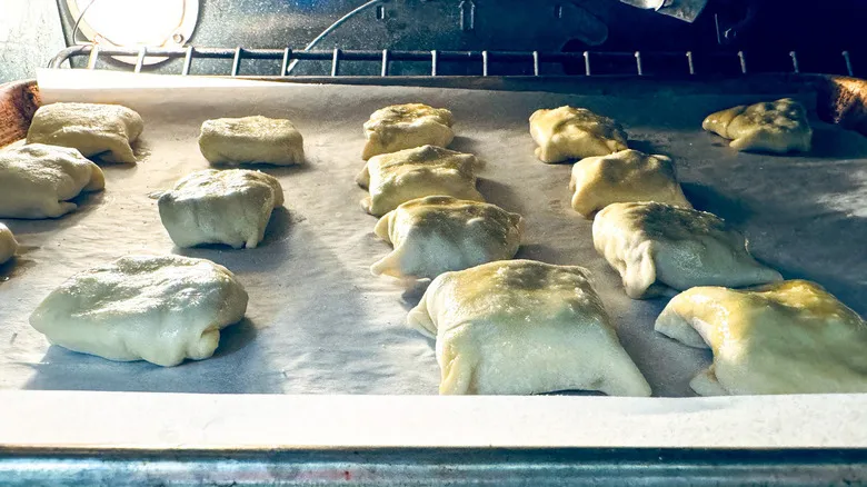Mini Wellingtons de Champiñones: Receta Fácil para Aperitivos Elegantes