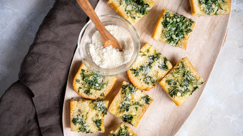 Pan de Ajo Casero: La Receta Más Fácil para un Placer Irresistible en Tu Mesa