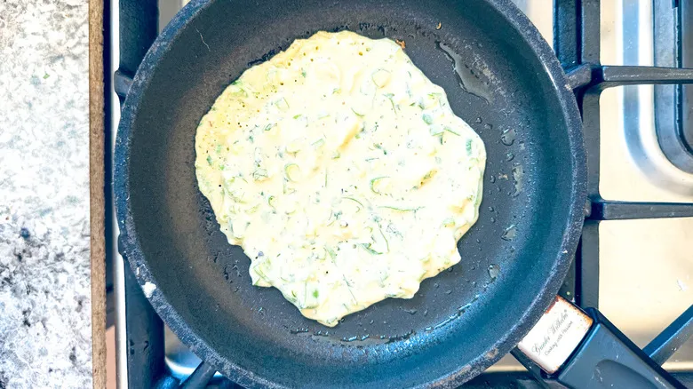 Panqueques de Garbanzo Salados: Receta Alta en Proteína y Sin Gluten