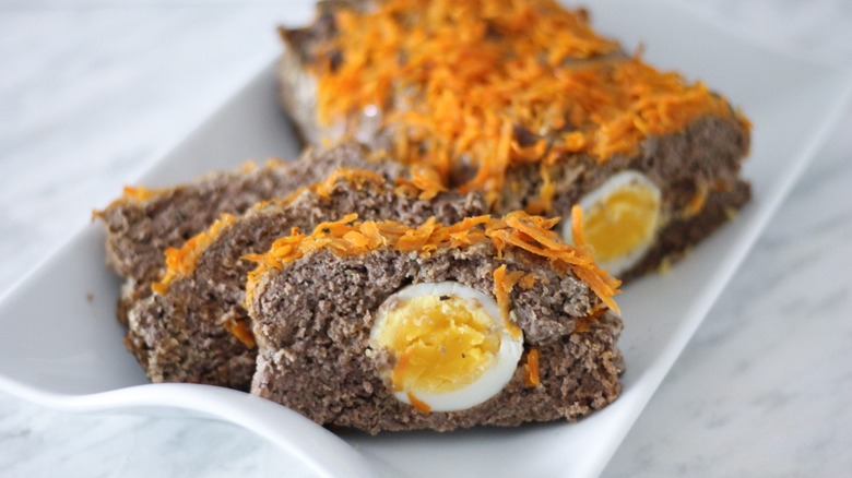 Pastel de Carne Relleno de Huevo: La Receta Definitiva para una Cena Inolvidable y Nutritiva
