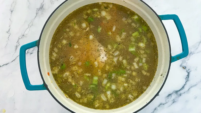 Pollo y Dumplings Caseros: La Receta Definitiva para el Confort Familiar