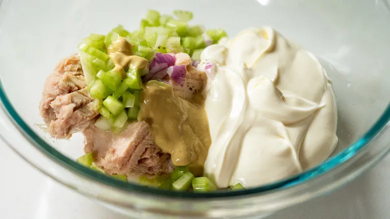 Receta Clásica de Ensalada de Atún: Fácil, Saludable y Versátil para el Día a Día