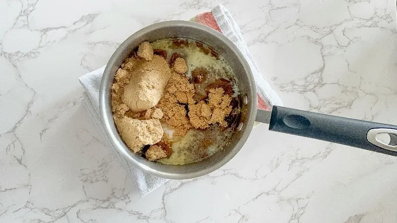 Receta Clásica de Fudge de Mantequilla de Maní: El Dulce Permanente que Amarán Todos