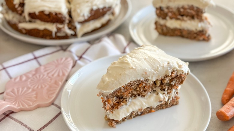 Receta Infalible de Pastel de Zanahoria con Betún de Queso Crema: Un Clásico Atemporal