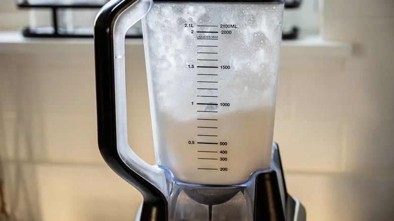 Receta Clásica de Piña Colada Congelada: El Secreto de un Cóctel Tropical Perfecto