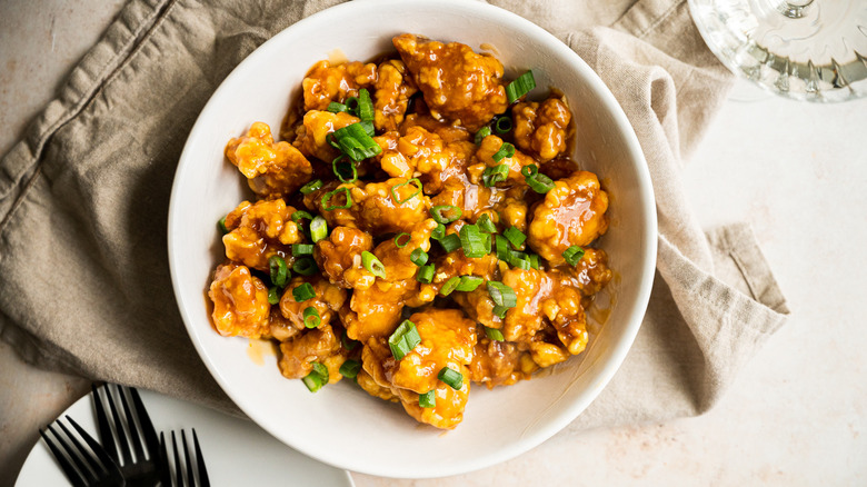Receta Clásica de Pollo a la Naranja Casero: Sabor de Restaurante en Tu Hogar
