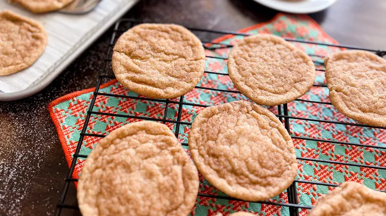 Receta Clásica de Snickerdoodles: Galletas Suaves y Masticables Perfectas en Casa