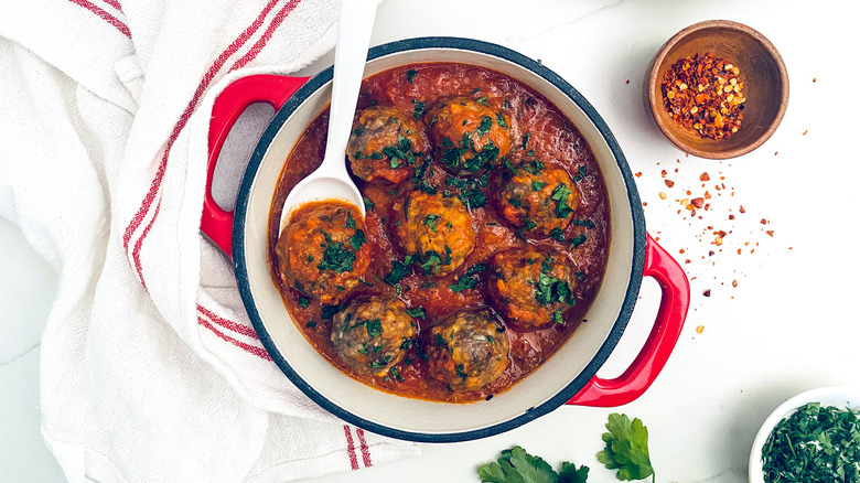 Receta de Albóndigas Marinara en Olla de Cocción Lenta: Sabor y Versatilidad Inigualables
