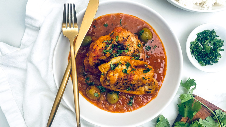 Receta de Fricasé de Pollo Cubano: Tradición y Sabor Auténtico en Casa