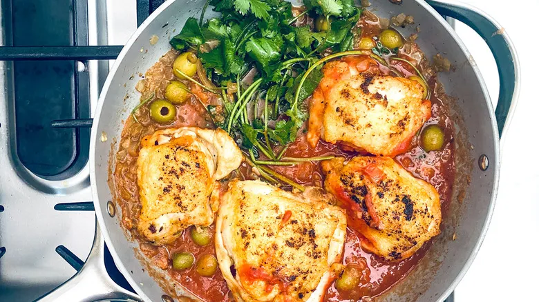 Receta de Fricasé de Pollo Cubano: Tradición y Sabor Auténtico en Casa