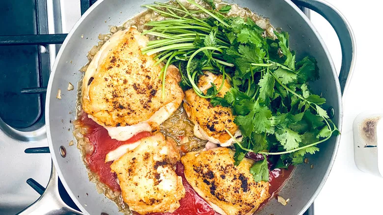 Receta de Fricasé de Pollo Cubano: Tradición y Sabor Auténtico en Casa