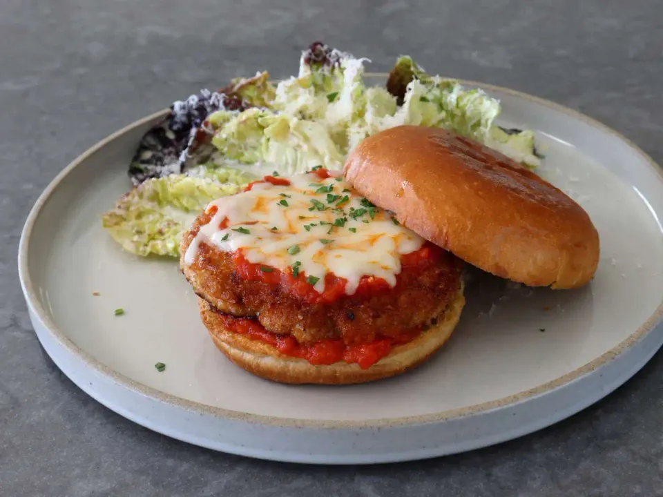 Hamburguesas con pollo al parmesano