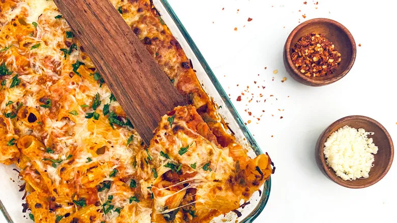Receta de Pasta con Pizza y Pepperoni: El Plato Evergreen Familiar Definitivo