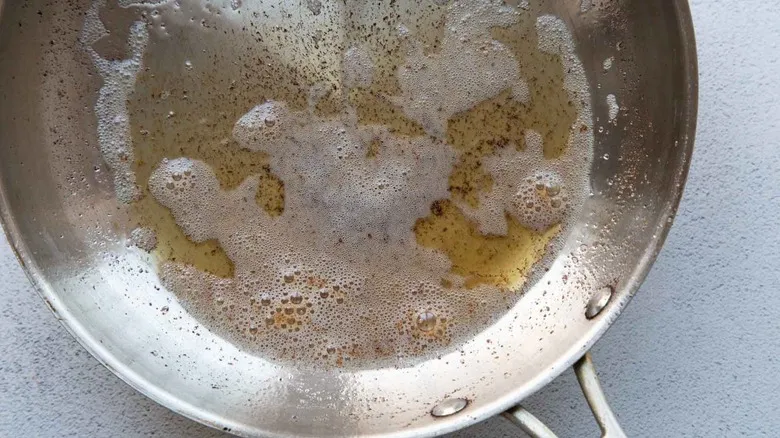 Receta Definitiva de Brookies con Mantequilla Dorada: El Postre Híbrido Perfecto