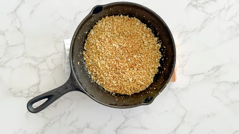 Receta Fácil de Carbonara Vegetariana: Pasta Cremosa y Saludable con Guisantes y Espinacas