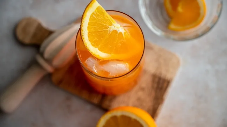 Receta Refrescante de Cóctel Orange Crush: El Sorbo Perfecto para Cualquier Ocasión