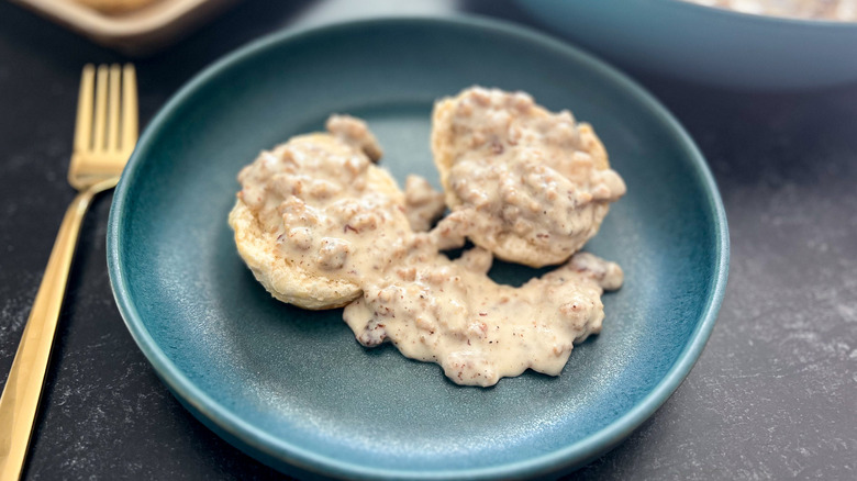 Salsa de Salchicha en Un Sartén: Receta Clásica y Fácil para un Desayuno Reconfortante