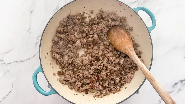 Salsa de Salchicha en Un Sartén: Receta Clásica y Fácil para un Desayuno Reconfortante