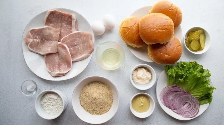 Sándwich de Chuleta de Cerdo Frita Clásico: Receta Fácil y Jugosa para Deleitarte