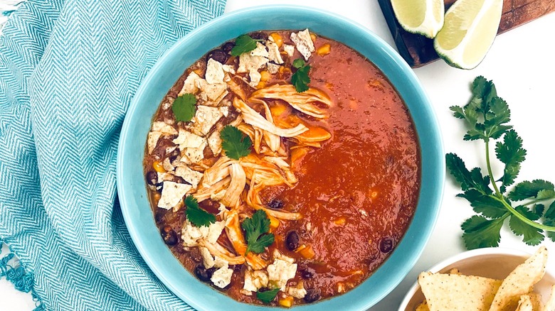Sopa de Tortilla con Pollo en Instant Pot: Receta Rápida y Deliciosa para Cualquier Día